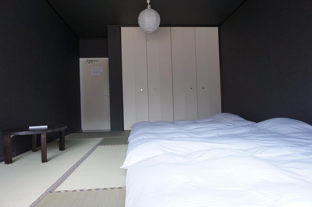 Uni Hostel Осака Екстериор снимка