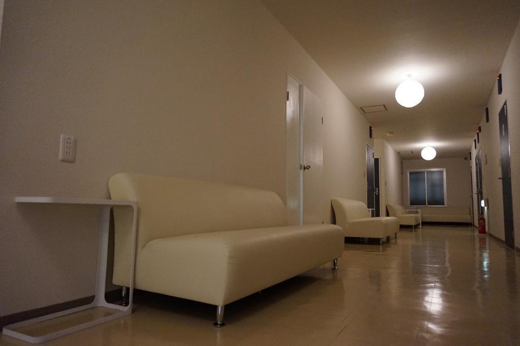 Uni Hostel Осака Екстериор снимка