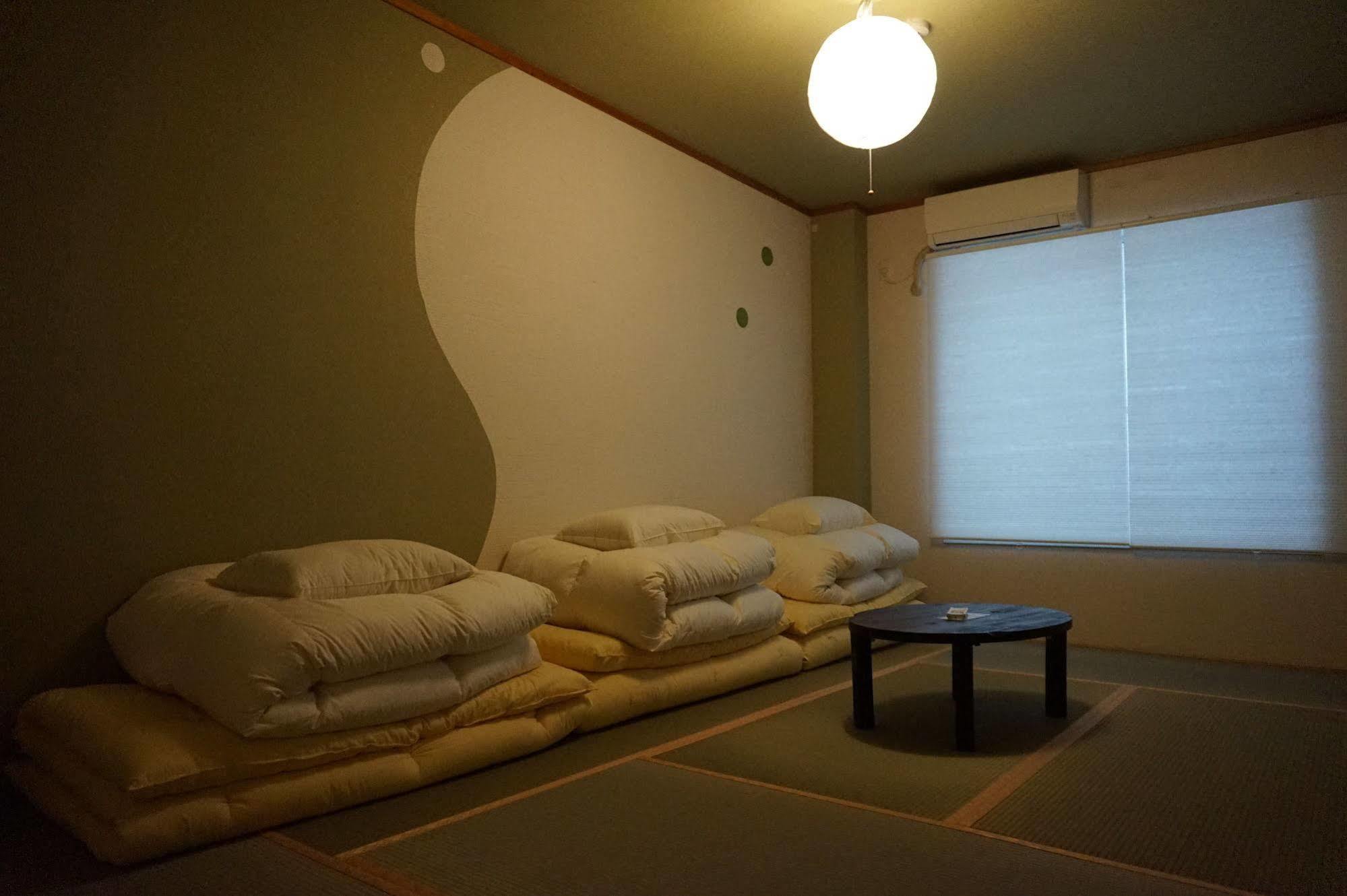 Uni Hostel Осака Екстериор снимка